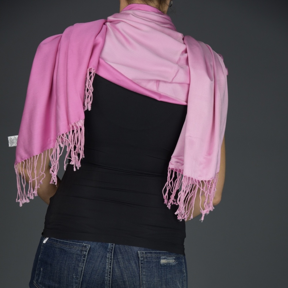 New Silk Pashmina style Pink Wrap - Picture 4 of 7